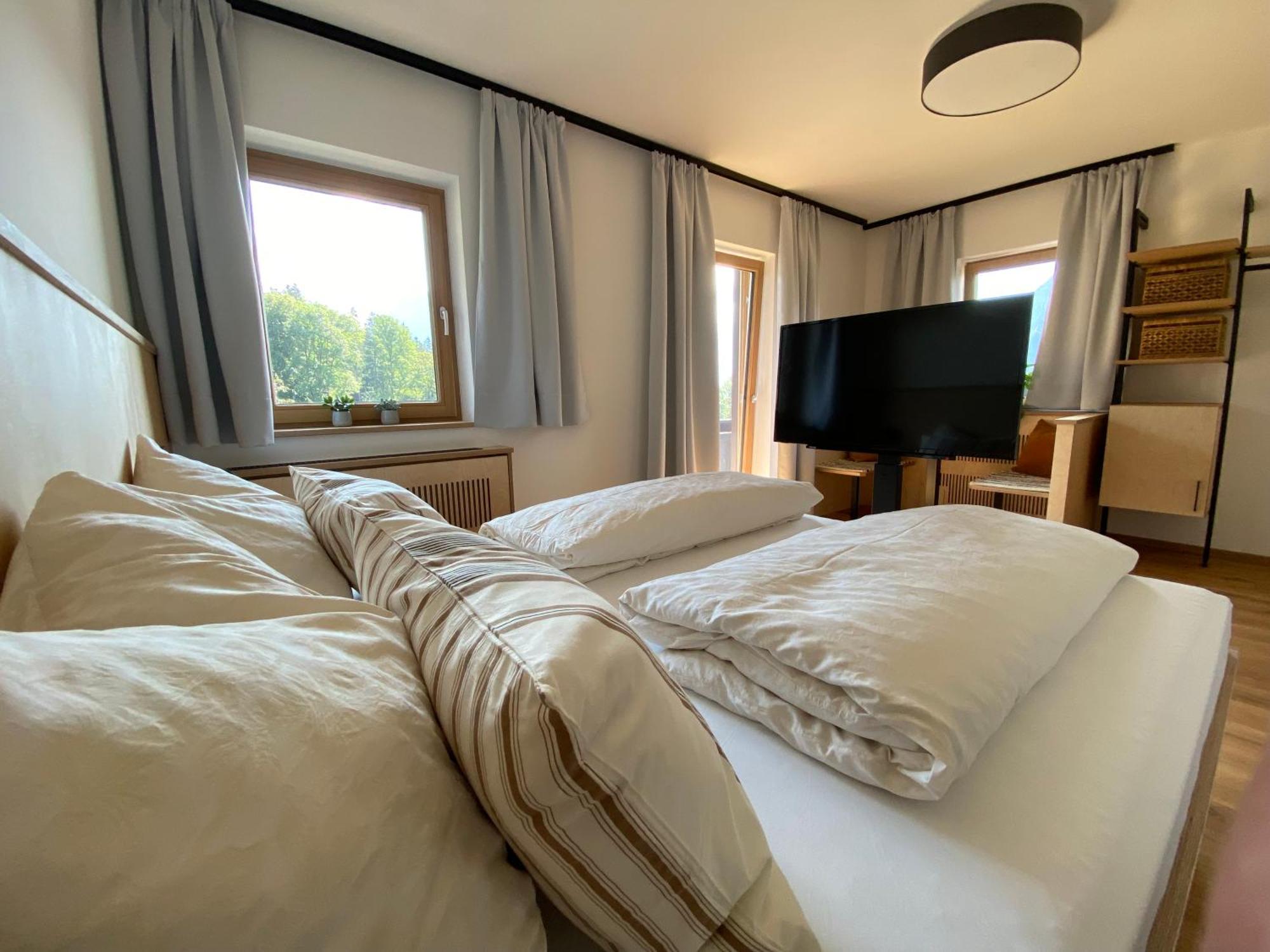 Waldruh Hotell Wiesing Exteriör bild